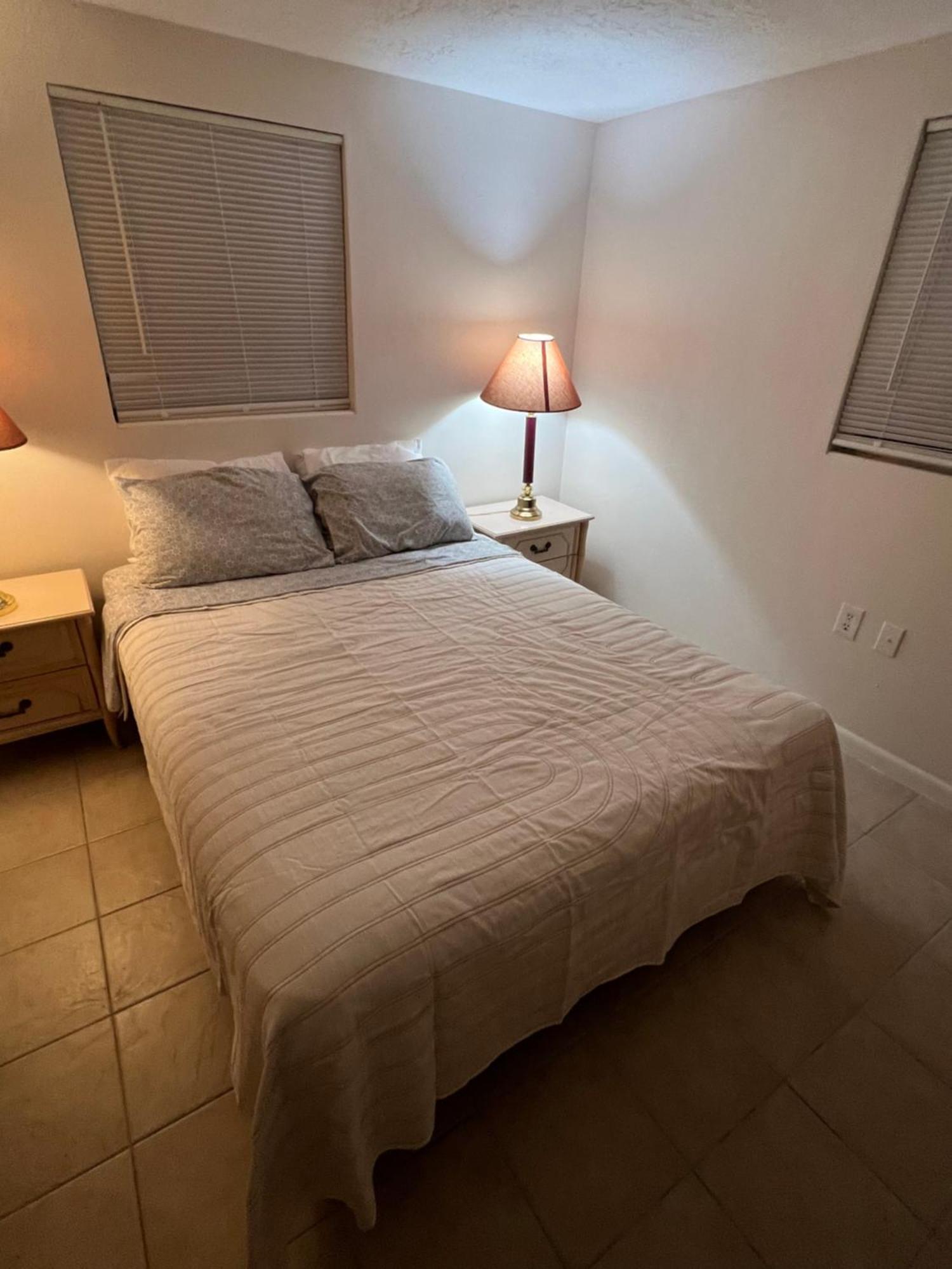 Small Cozy Home Beverly Hills エクステリア 写真